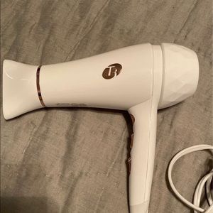 T3 hair dryer.